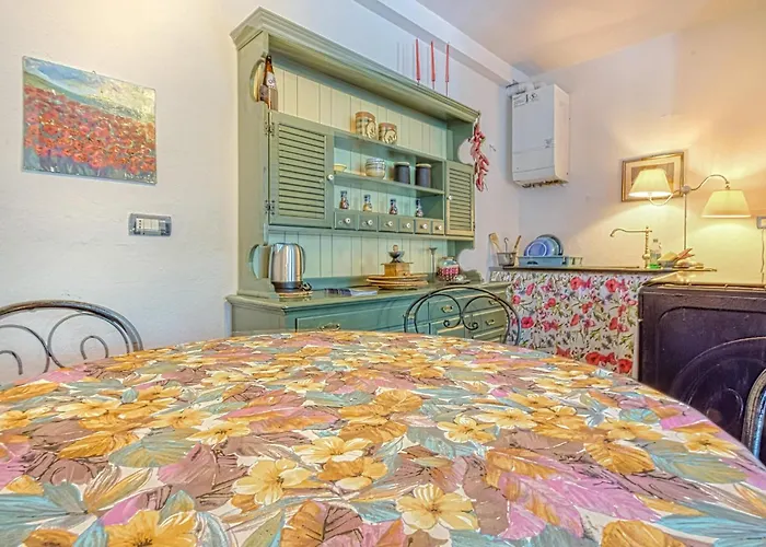 2 Bedroom Amazing In * Uscio